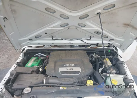 2017 Jeep Wrangler Unlimited Sport 4X4 from USA, damaged, VIN 1C4HJWDG6HL601529